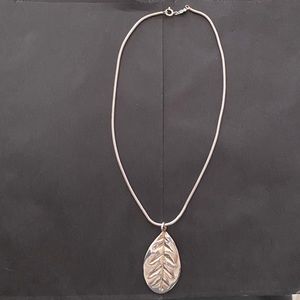 TOUS NECKLACE CHAIN IN SILVER